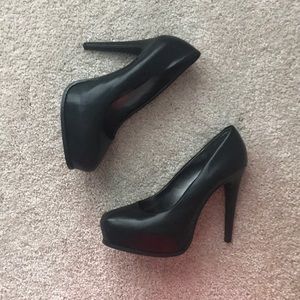 Black Vera Wang Heels